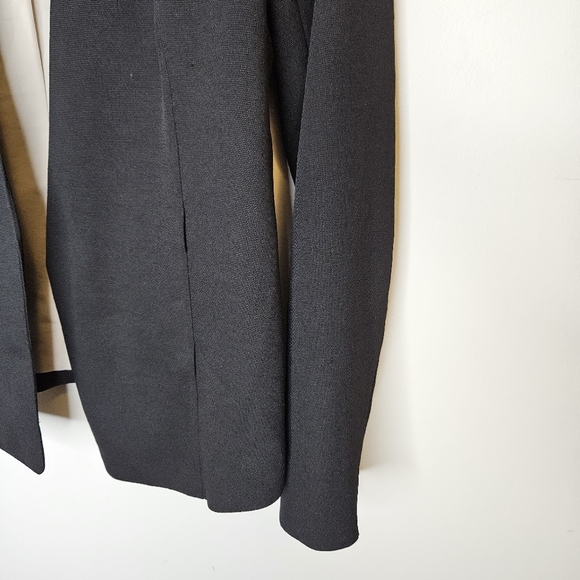 Aritzia Babaton Keith Blazer Jacket Sz 2 Open Front Black Minimalist Corporate - Picture 7 of 14